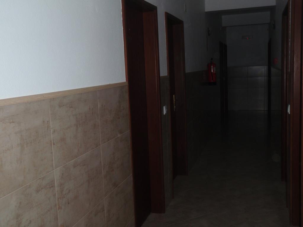 Hotel Romba Оурике Екстериор снимка