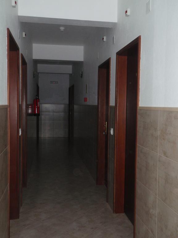 Hotel Romba Оурике Екстериор снимка