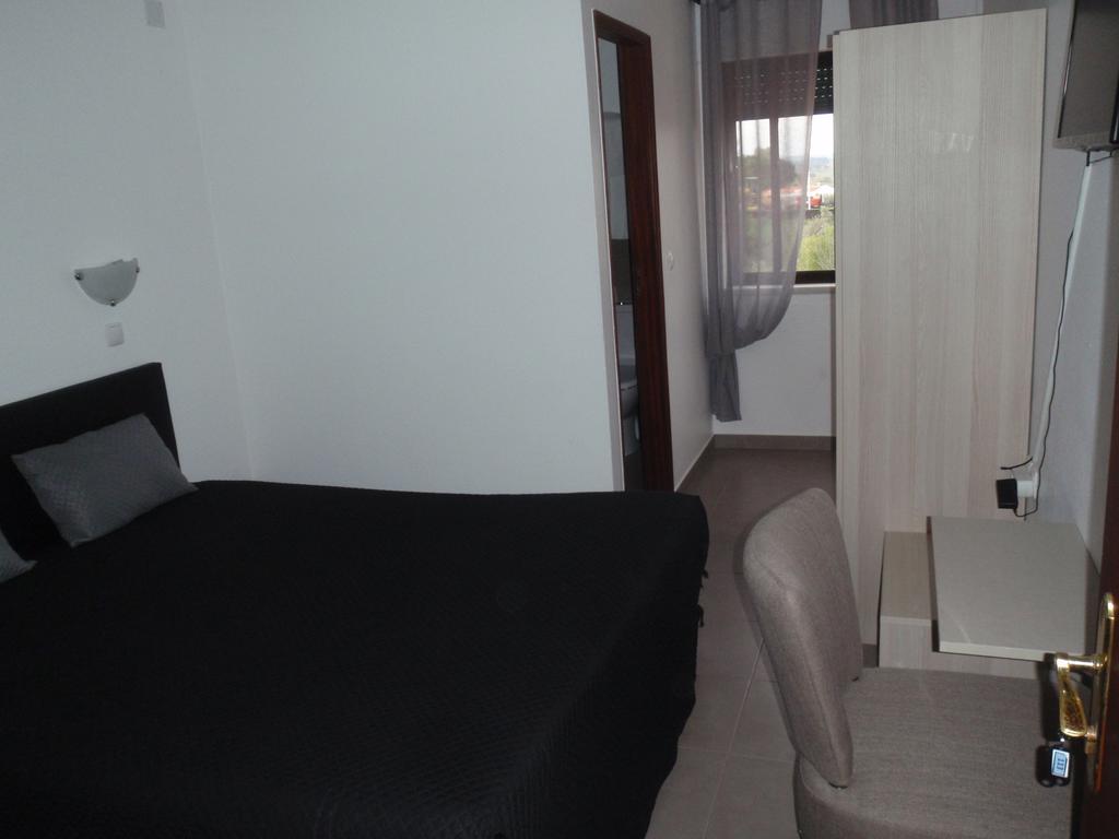 Hotel Romba Оурике Екстериор снимка