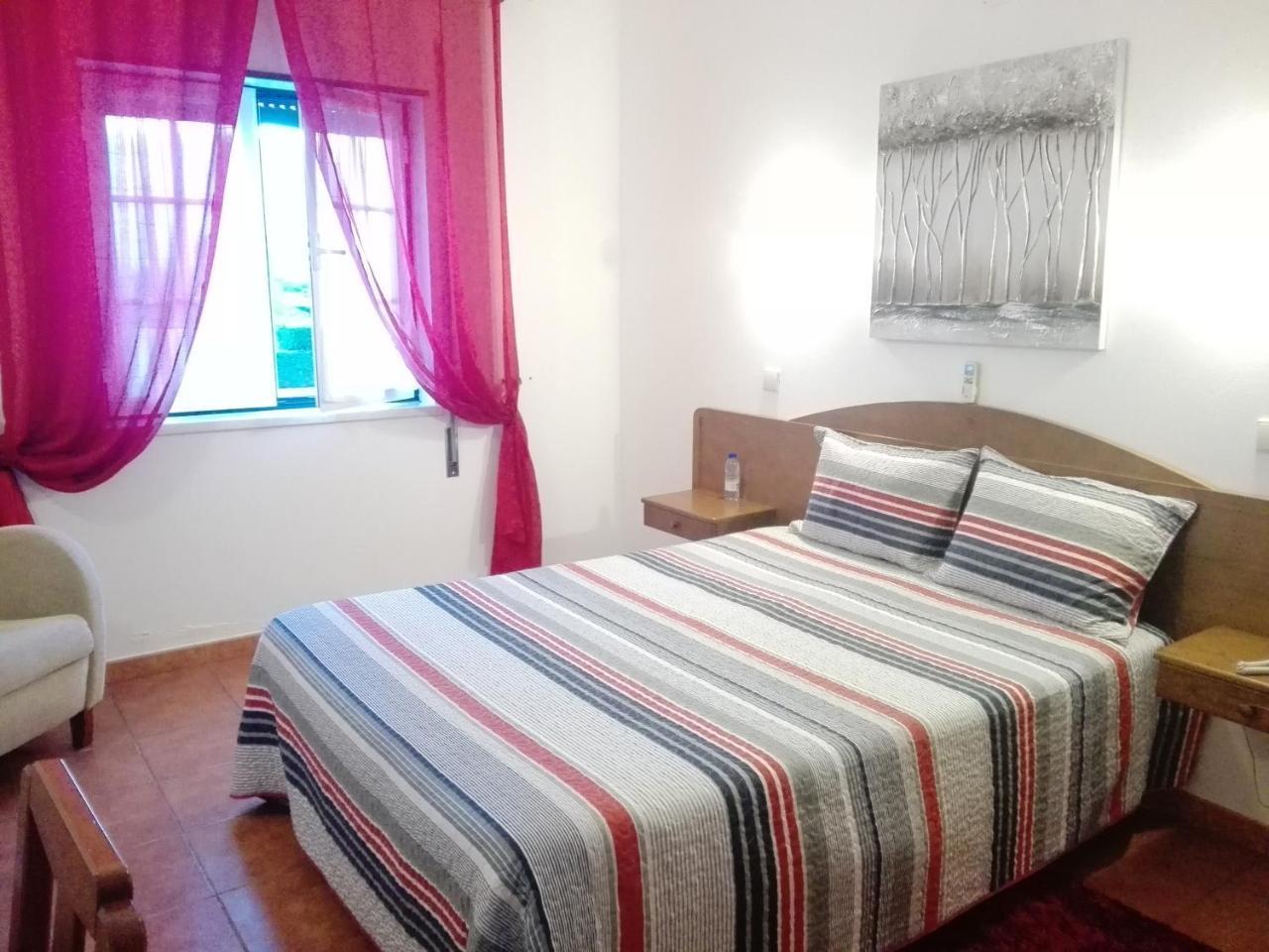 Hotel Romba Оурике Екстериор снимка