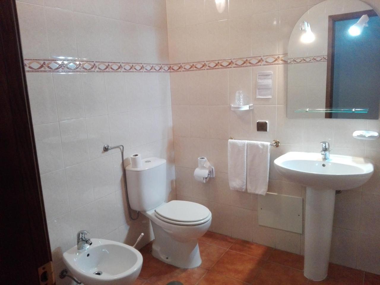 Hotel Romba Оурике Екстериор снимка